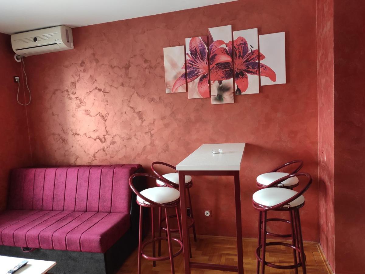 Modern Cozy Apartment Ni المظهر الخارجي الصورة