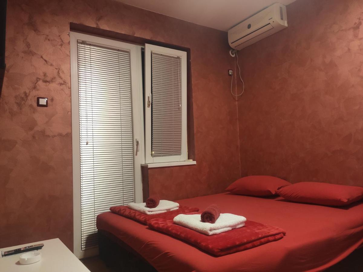 Modern Cozy Apartment Ni المظهر الخارجي الصورة